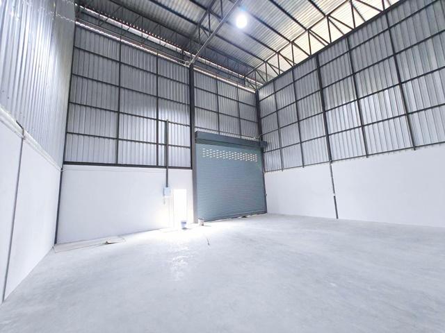 นานาชาติทานตะวันไตรภาษา 3.7  กม. รับเทเลอร์ Hi Cube ให้เช่าโกดัง หลังคาสูง 12 เมตร 285 ตรม.ตลาดแครายพลาซ่า 360ม. ต่อรองไ 2