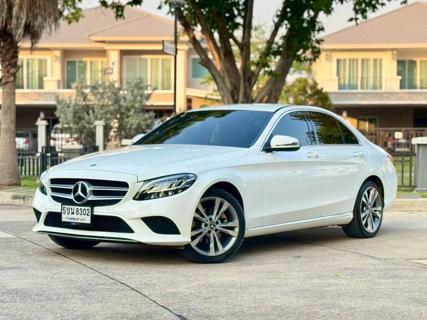 รหัสรถ AVA8302 ✅ Benz C220d ดีเซลล้วน W205 ปี 2021