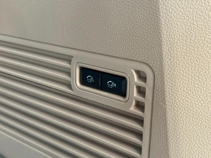 FORD EVEREST 3.2 Titanium+ 4WD ปี 2016 รูปที่ 17