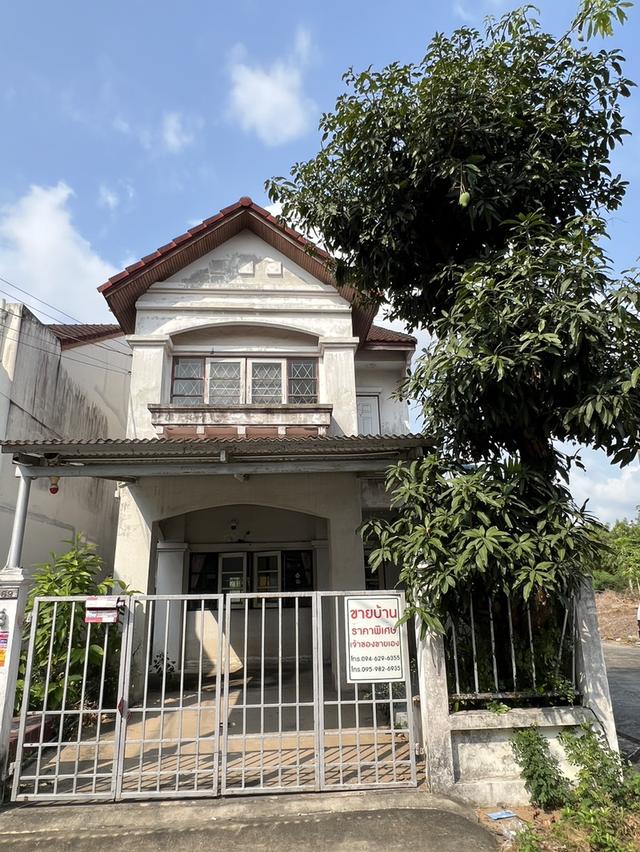 ขายบ้านเดี่ยวหลังมุม หมู่บ้านวรนุช เพชรเกษม 68 แยก 31 ขายตามสภาพ ราคาต่อรองได้ ทำเลดี ใกล้ MRT บางแค 1