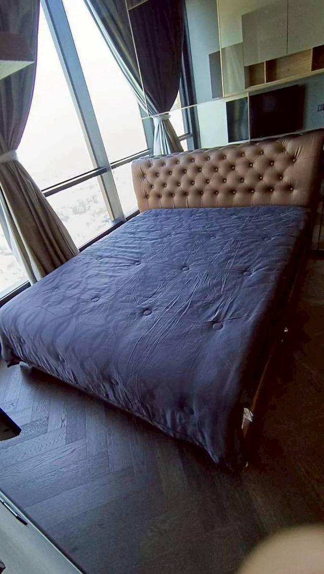 The Esse Sukhumwit 36  43 sqms 1 bedroom 1​ bathroom​  24th floor  Sale 15,900,000 baht Rent 50,000/month Line ID : kingrice79 9