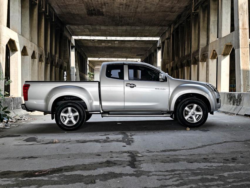 ISUZU DMAX Hi - Lander Cab 2.5 VGS Z ปี 2013 เกียร์ ธรรมดา สีเทา เครื่องยนต์ดีเซล ไมล์เพียง 57,286 km.  4