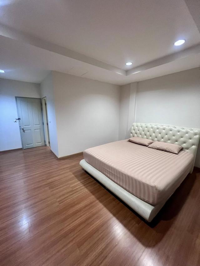 ให้เช่าทาวน์โฮม 3 ชั้น โครงการ บ้านกลางเมือง เออบาเนี่ยน สุขุมวิท 113 (วัดด่านสำโรง) 5