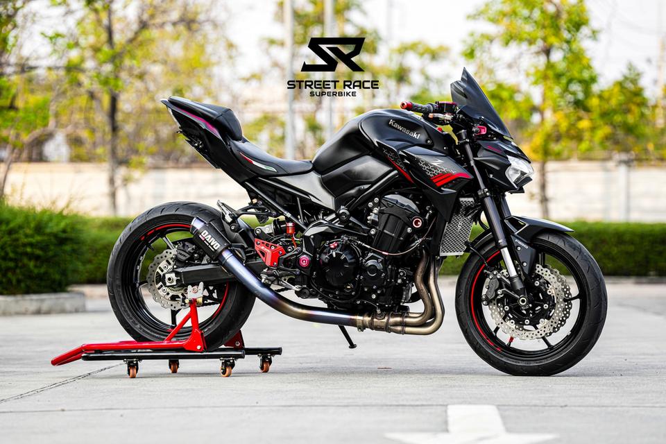 2020 Kawasaki Z900 Stealth Black 5