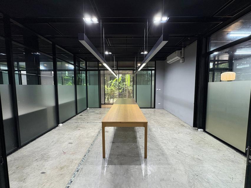 ด่วนให้เช่า ออฟฟิศหรู ระดับพรีเมียม 3 ชั้น ติดคลอง ทำเลทอง บางนา-สุขุมวิท 105 พร้อมย้ายเข้า 16