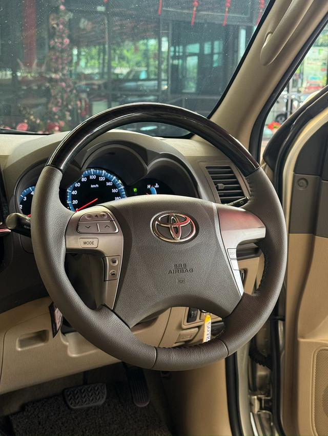 TOYOTA FORTUNER 3.0V NAVI ปี 2013 จด 16 รูปที่ 9