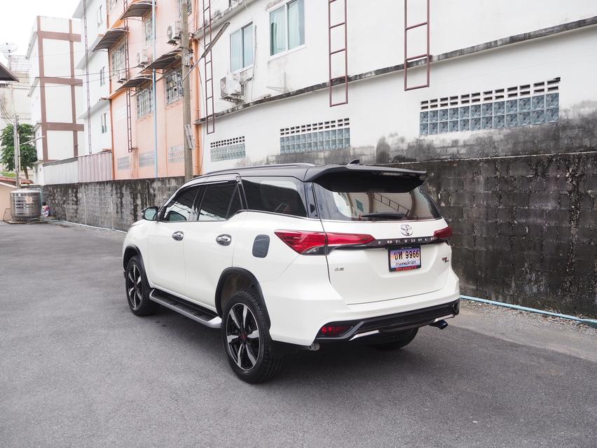 TOYOTA FORTUNER 2.8 TRD SPORTIVO BLACK TOP 2WD ปี 2020 7