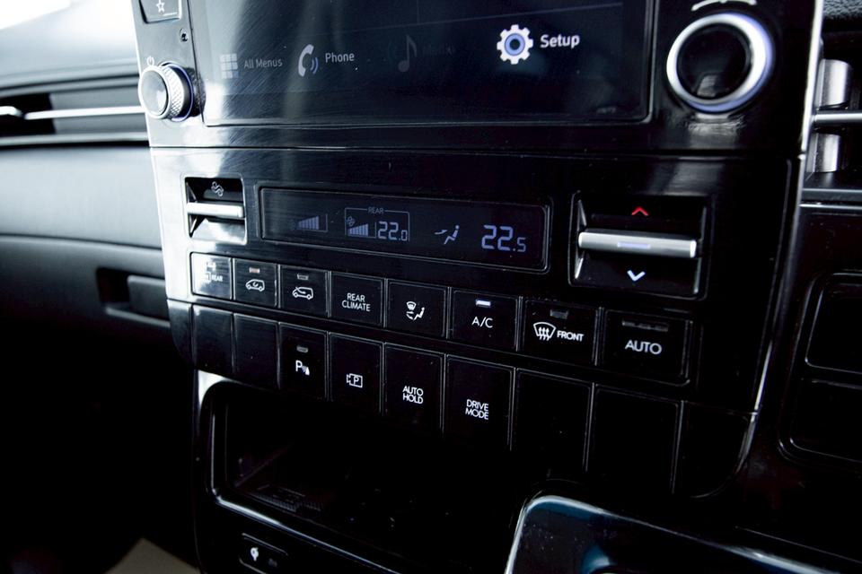 รหัสรถ 5B651 STARIA 2.2 SEL 2022 14