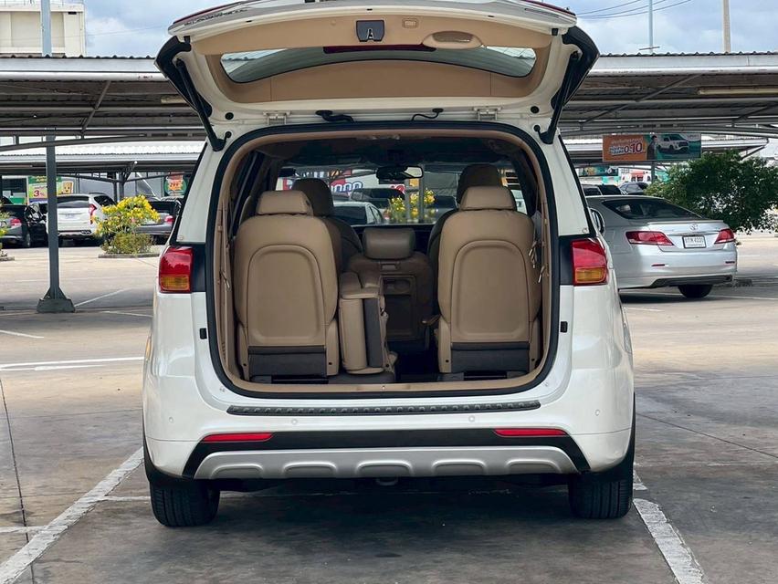 Kia Grand Canival 2.2EX (11ที่นั่ง) ปี 2015 จด 2017 สีขาว รูปที่ 12