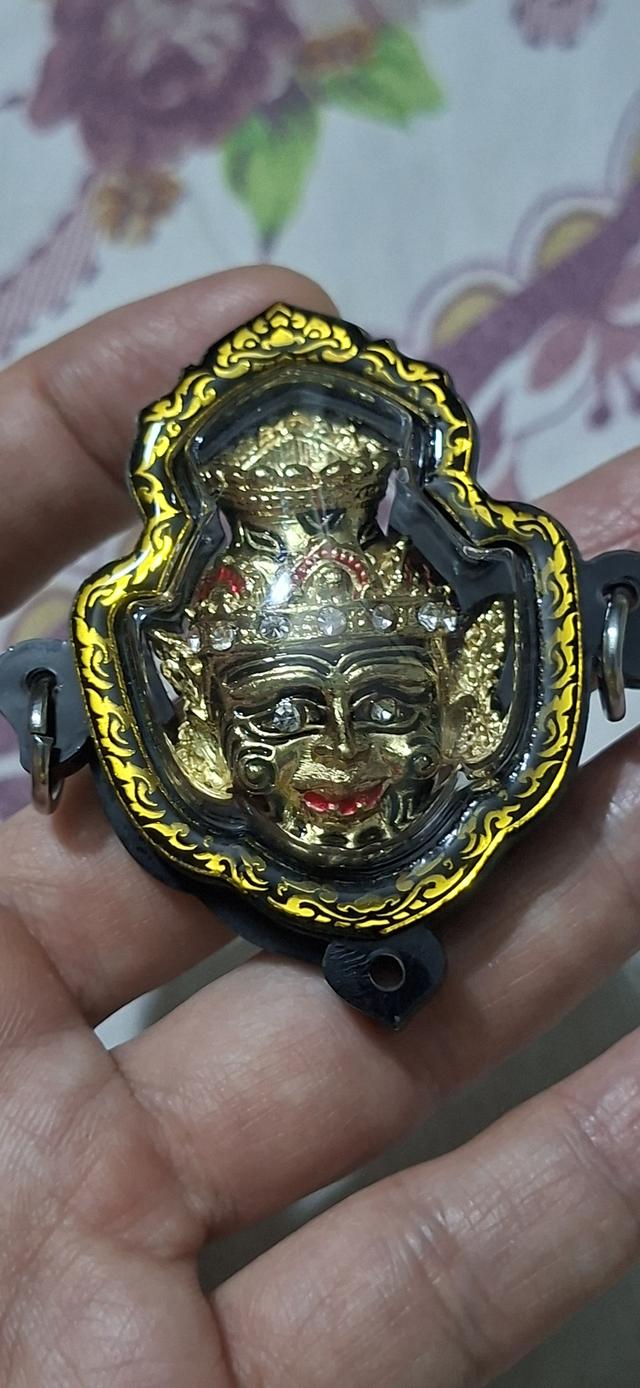 เศรียรพ่อแก่ ตาเพชร หลวงปู่หงษ์ พรหมปัญโญ