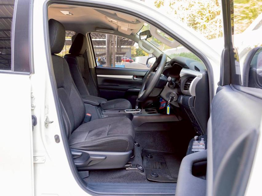 Toyota Revo 2.4 MID Prerunner จดปี 2021 8