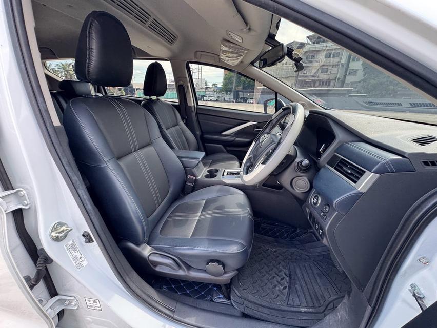 Mitsubishi Xpender 1.5 Cross AT สีขาว รูปที่ 8
