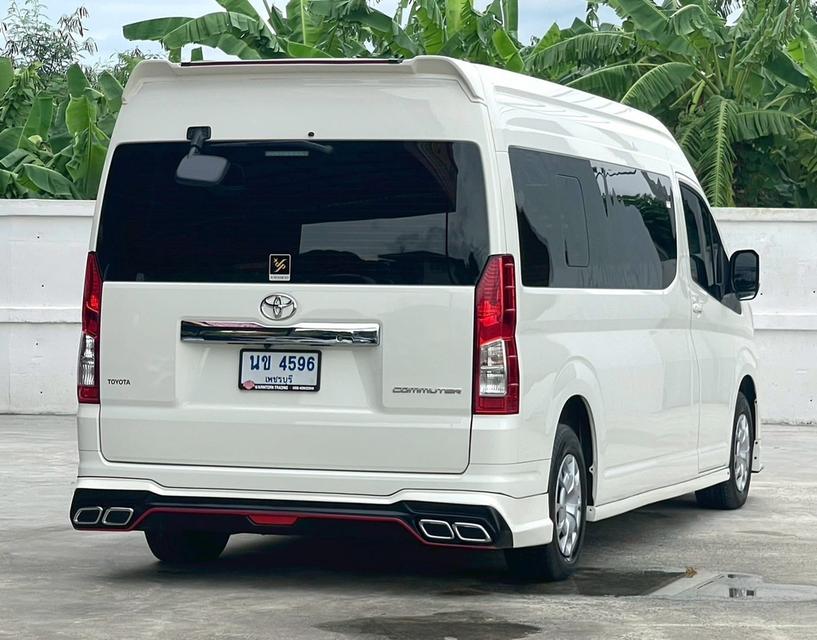 TOYOTA COMMUTER 2.8 2024
