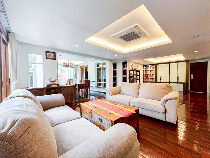 ให้เช่าบ้านเดี่ยว หลังมุม หมู่บ้าน Perfect Place รามคำแหง 164 ใกล้ส่วนกลาง 85 ตรว หลังใหญ่ 2 ชั้น+ดาดฟ้า 4