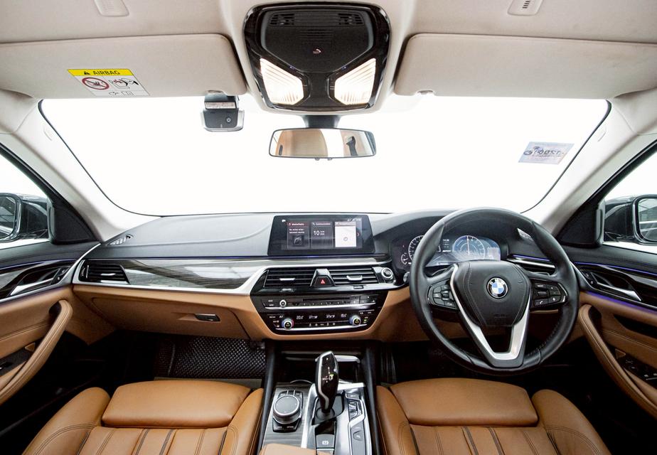 รหัสรถ 1D645 BMW 530E 2.0 HIGHLINE PLUG IN HYBRID 2019