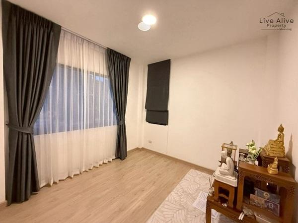 ให้เช่าบ้าน โครงการ คาซ่าเพรสโต้ ประชาอุทิศ 90 สงบ บรรยากาศดี 50.3 ตร.วา 3 ห้องนอน โทร 085-8266936 6