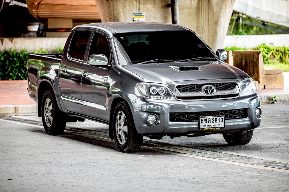 Toyota Vigo Double Cab 4 ประตู 2.5E ดีเซล ปี 2010 สีเทา