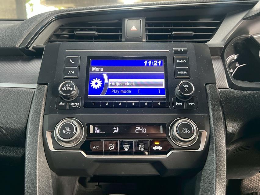 ขายด่วน! Honda CIVIC FC 1.8 E AT ปี 2017 14