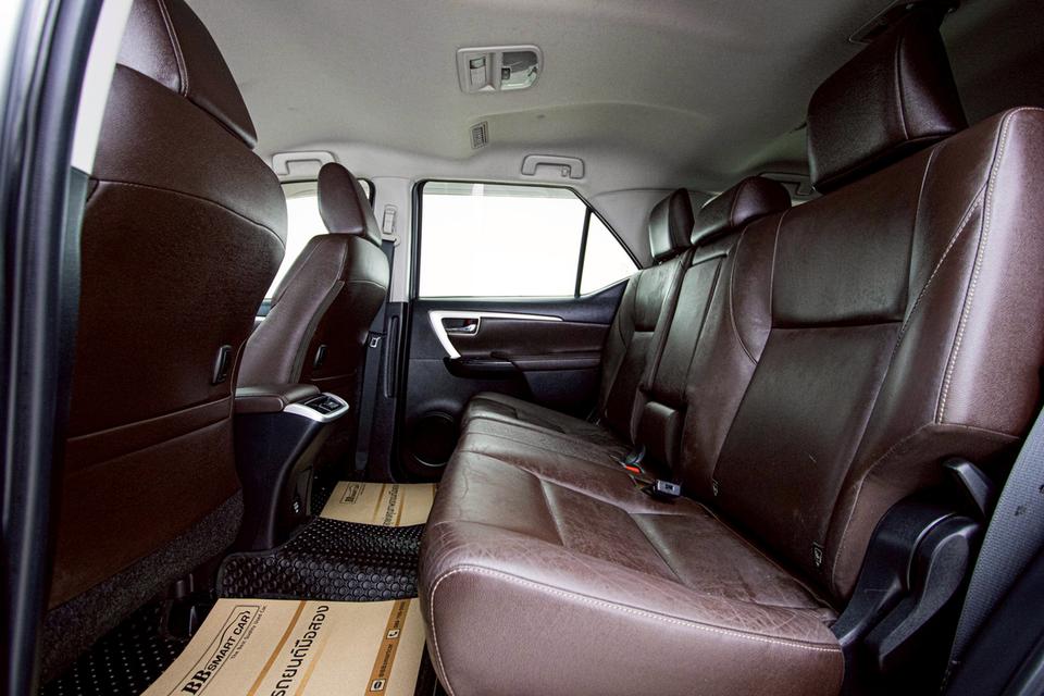 Toyota Fortuner มือสอง ปี2015 7