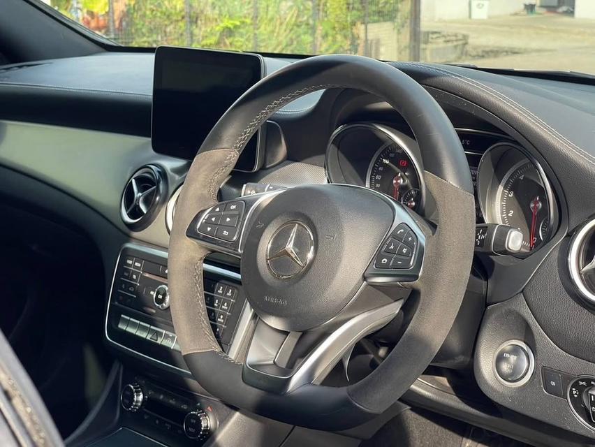 Mercedes-Benz CLA-Class CLA250 AMG ปี 2018 6