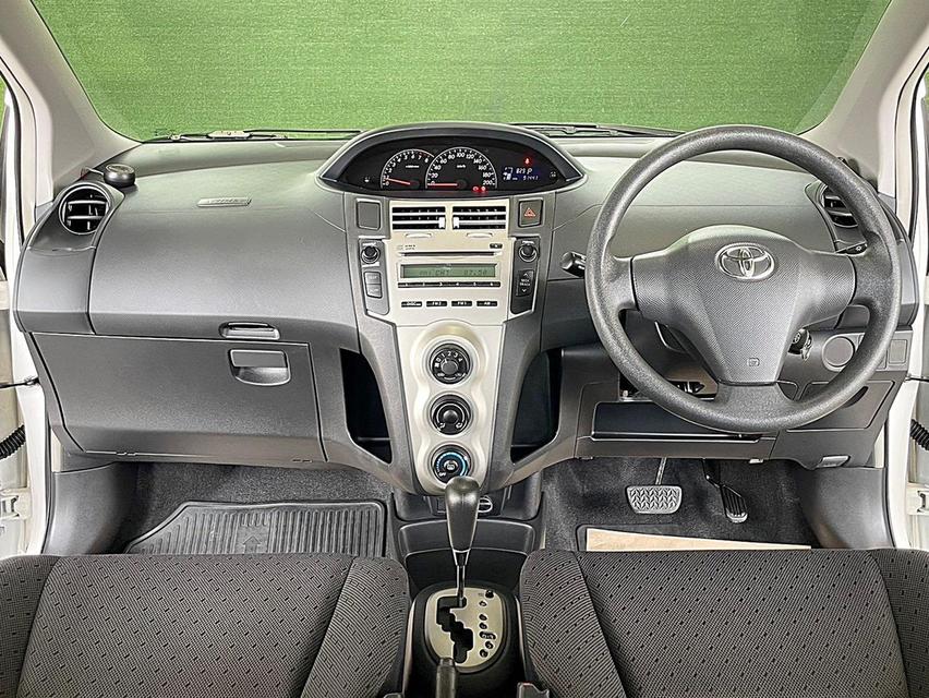  Toyota Yaris 1.5J ปี 2012 เกียร์ออโต้ 4