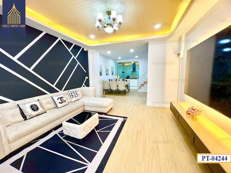 ขายบ้านสวย ทำเลทอง ม.ปรีชา 11 มีนบุรี รามคำแหง 5