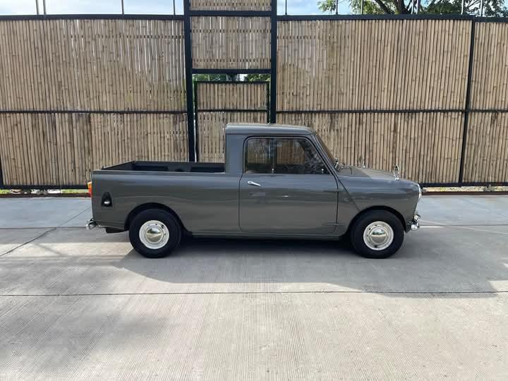 Mini Austin Pick Up 3