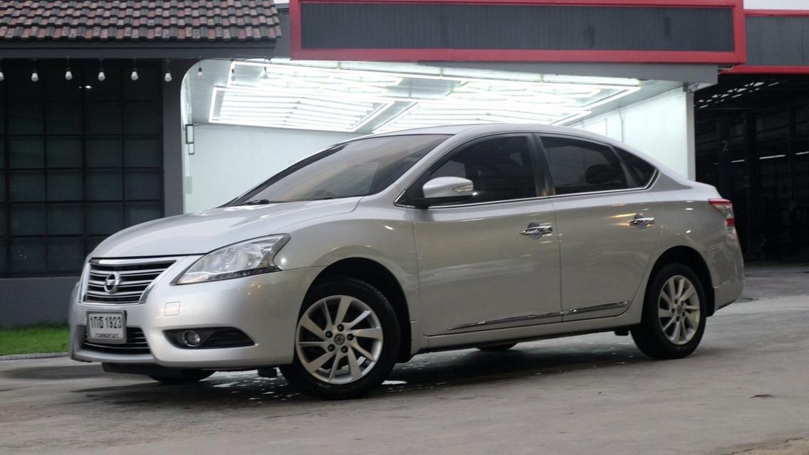 (แจ้งรหัสรถ KN1923) NISSAN SYLPHY, 1.6V ปี2013 ประกันป.1