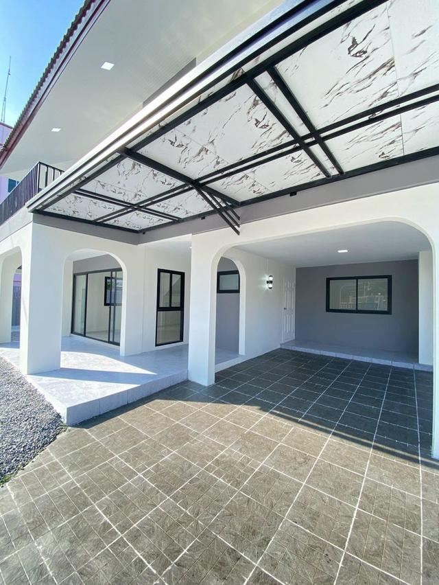 ขายบ้านเดี่ยว 2 ชั้น  เนื้อที่ 125 ตารางวา  หมู่บ้านเมืองเอกรังสิต ถนนพหลโยธิน ตำบลหลักหก อำเภอเมืองปทุมธานี จังหว 15