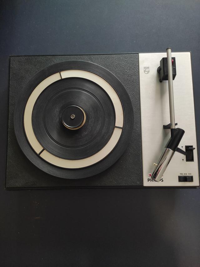 เครื่องเล่นแผ่นเสียงมือสองยุค70 รูปที่ 3