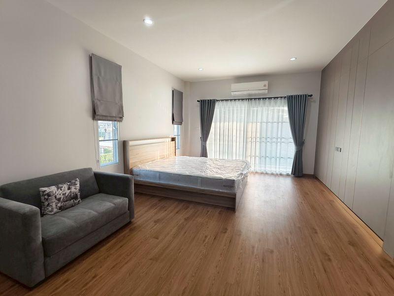 บ้านใหม่ให้เช่า 35,000 บาท ติดถนนสันกำแพงสายใหม่ เชียงใหม่ ห่างสนามบินเพียง 12 กิโลเมตร รูปที่ 17