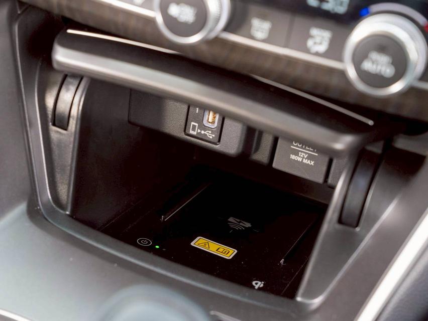 ขาย Honda Accord 2.0e:hev ปี22 11