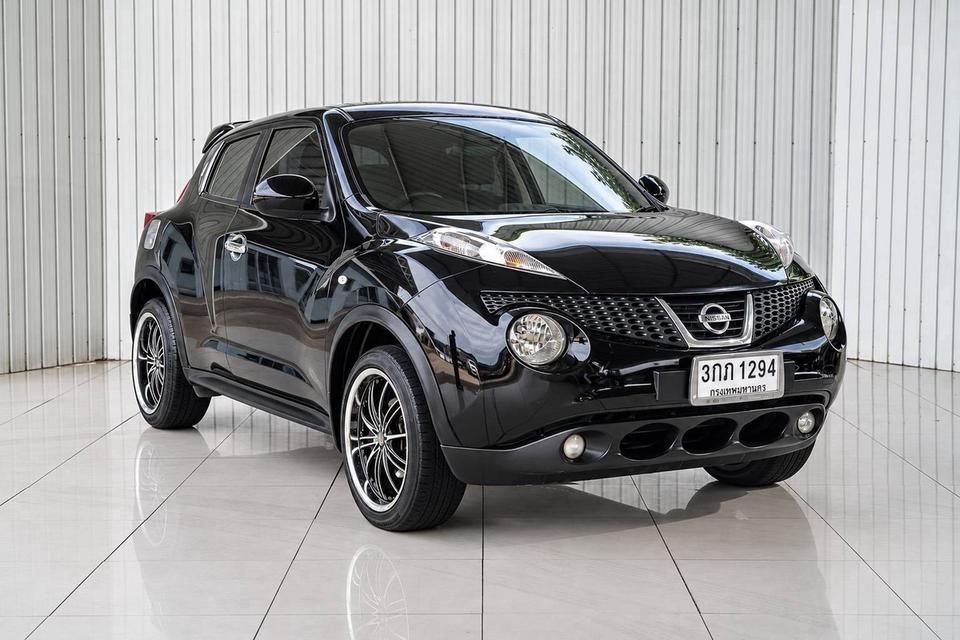 NISSAN JUKE 1.6 V ปี 2014 สีดำ โฉม ปี10-ปัจจุบัน
