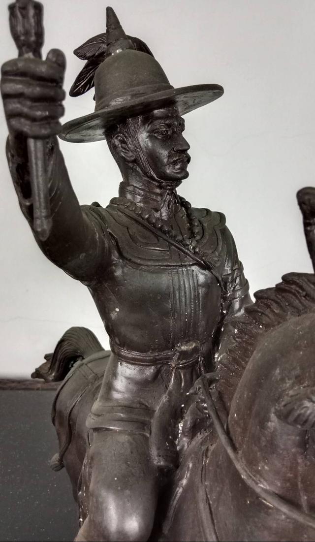 625.พระบรมรูปหล่อสมเด็จพระเจ้าตากสินมหาราช ทรงม้าศึก 8