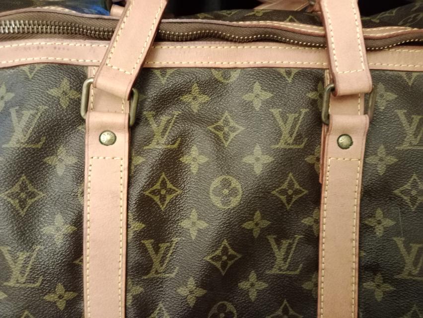 ขาย LV ใบใหญ่ เดินทางได้