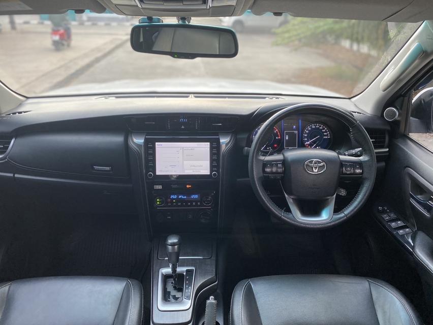 รหัสรถ KCY5799 TOYOTA FORTUNER 2.4V AUTO 4WD ปี 2021 6