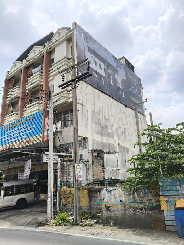 อาคารพาณิชย์ติดถนนพัฒนาการซอย 20 6