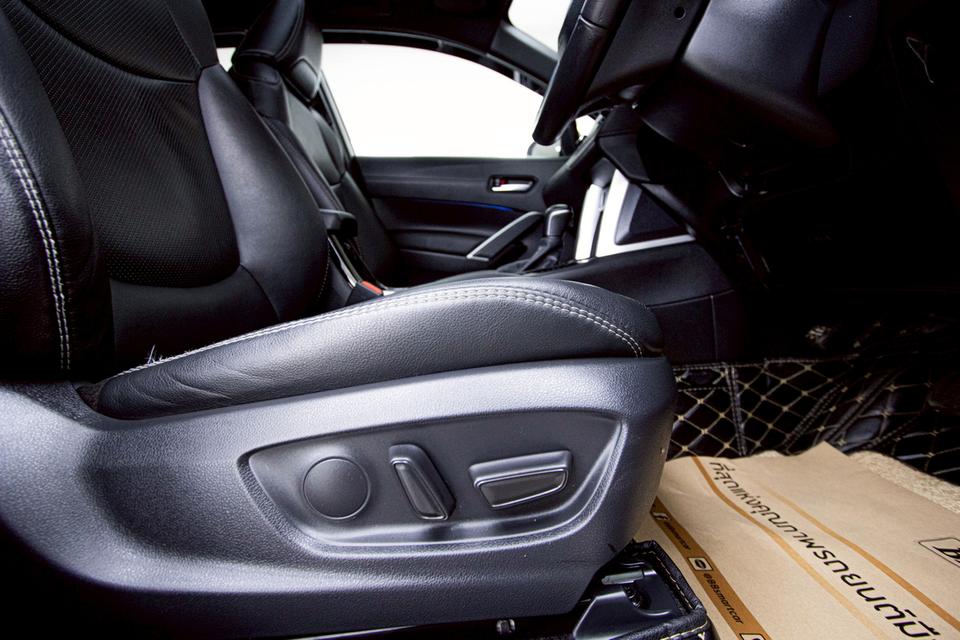 รหัสรถ 5B637 COROLLA CROSS 1.8 HYBRID PREMIUM SAFETY 2020          6