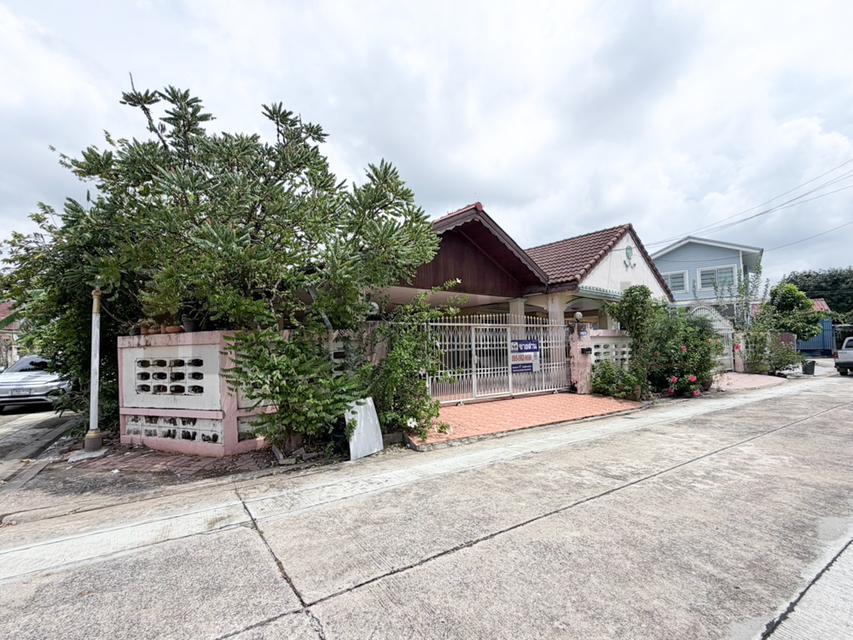 บ้านเดี่ยว หมู่บ้าน ชล ลดา บางบัวทอง นนทบุรี 2