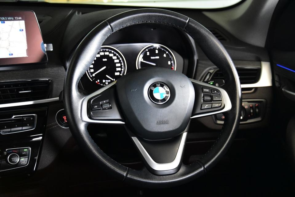 รหัสรถ TKG6226 BMW X1 2.0 sDrive20d xLine ปี 2021 3
