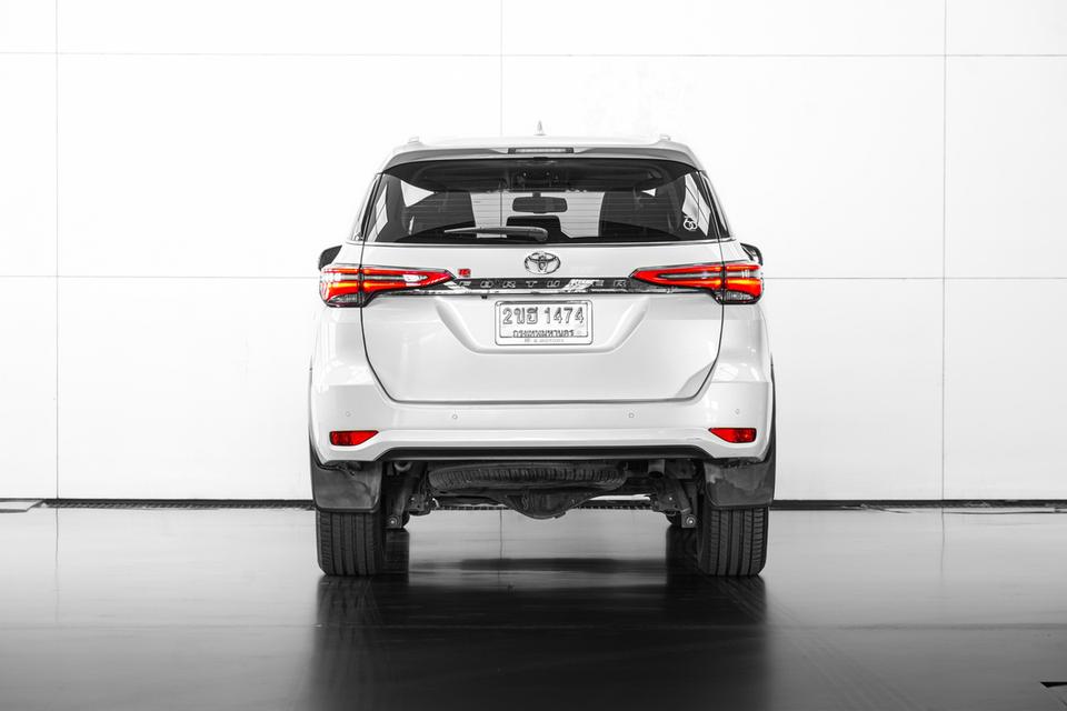2022 TOYOTA FORTUNER 2.4 V 2WD SUV สีขาว เลขไมล์ 74065 กม. 6