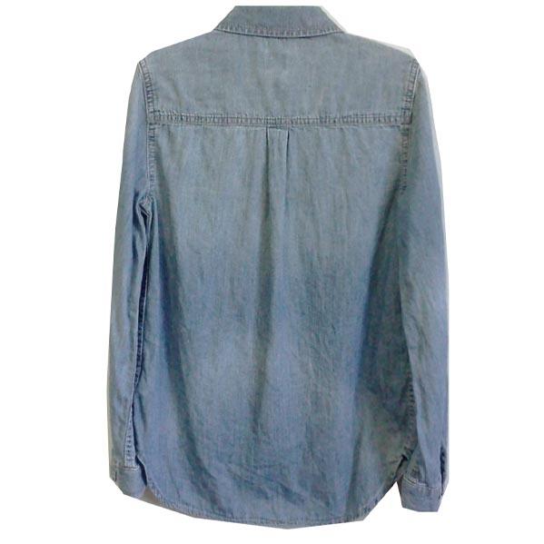 GAP เชิ้ตยีนส์ ไซส์เล็กนะคะ คนใส่ได้ ไม่เกิน 45 โล ผ้าเบา นุ่ม สวยมาก มีกระเป๋า พร้อมส่ง