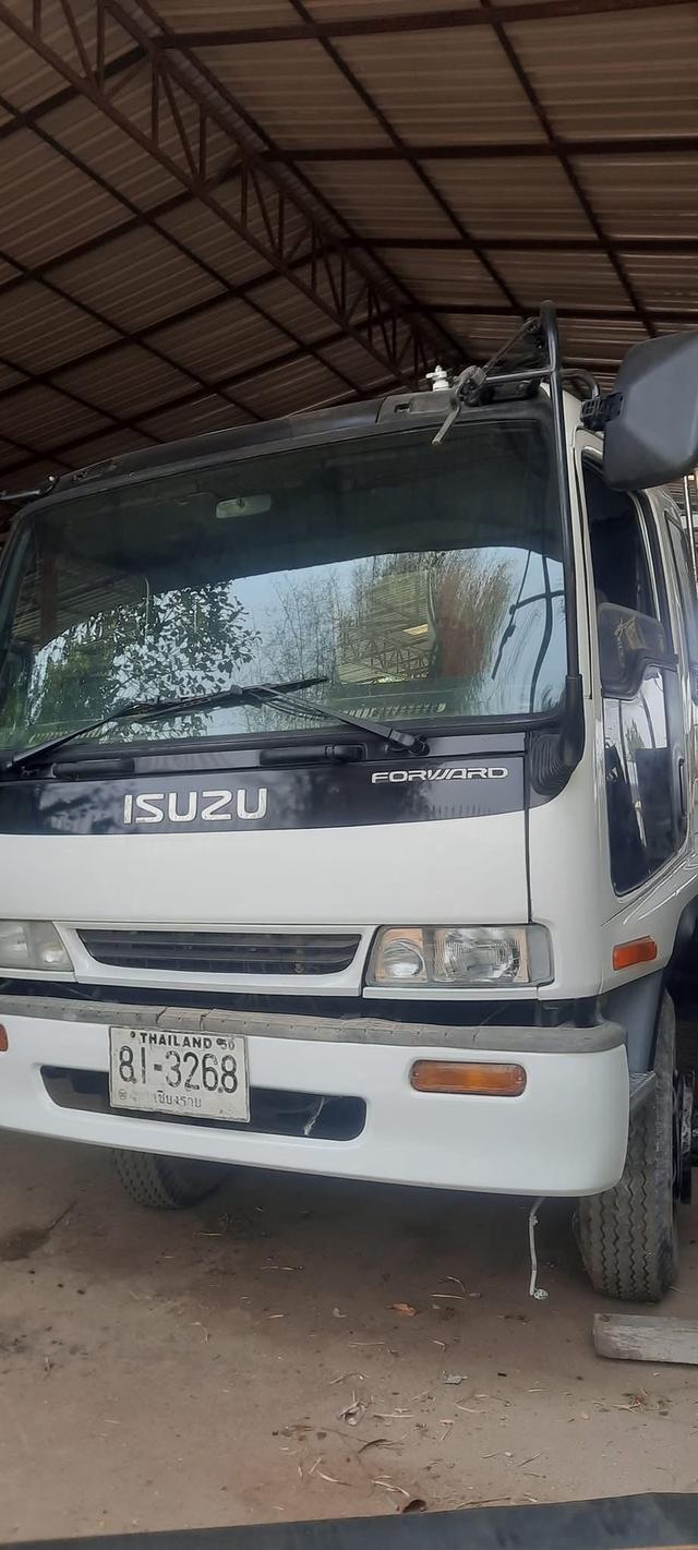 Isuzu Forward ปี 2011 มือ 2