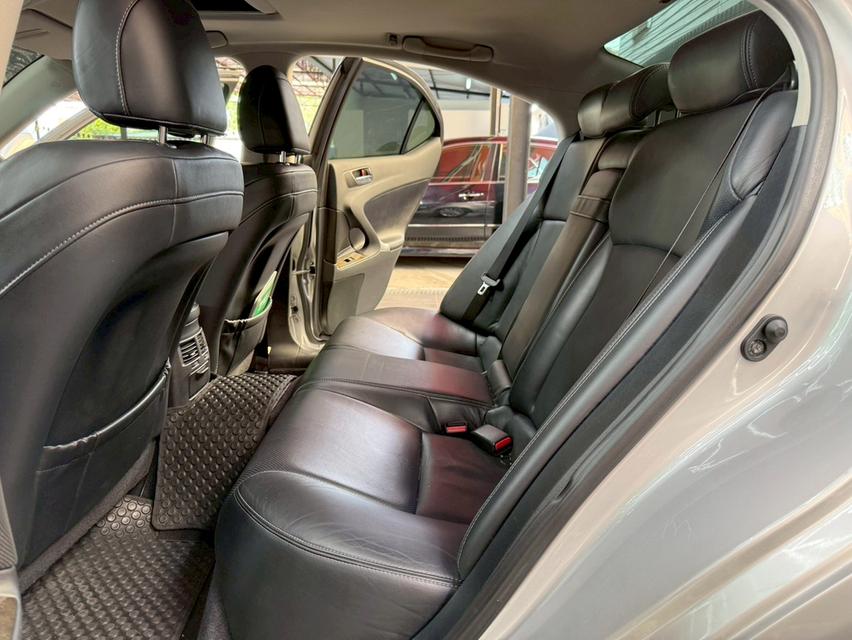 Lexus IS250 2.5 ปี 2010รถบ้านแท้  ออพชั่นแน่น สภาพพร้อมใช้งาน รูปที่ 12