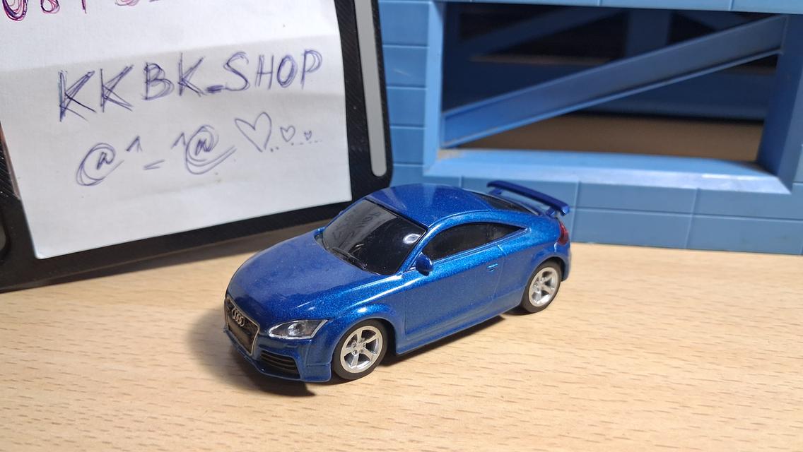 รถโมเดลรถเหล็ก Audi TT Coupe สีฟ้าเมทาลิก ตัวถังทำจากโลหะสินค้าจากแคมเปญ Suntory Coffee Boss ปี 2012 รุ่น Audi Collection/Audi TT RS