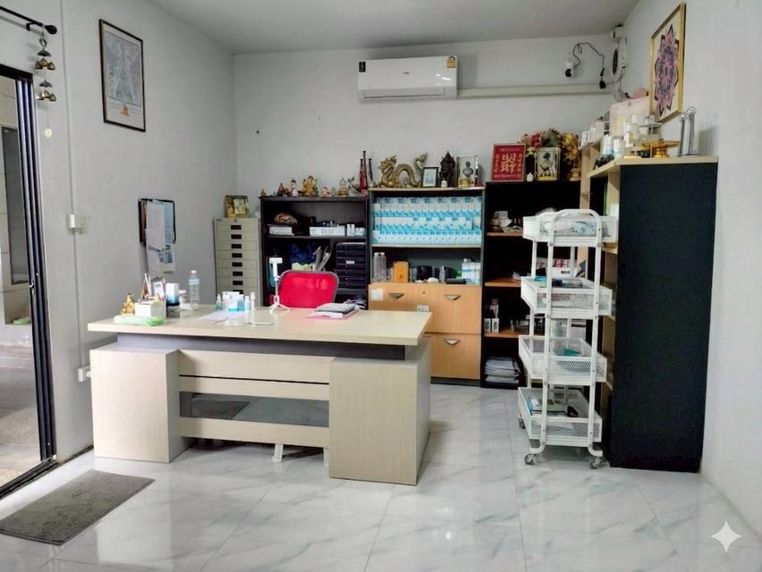 🎈ให้เช่า 🏡บ้านเดี่ยว 2 ชั้น ครึ่ง เนื้อที่ 67 ตร.ว. หมู่บ้าน เอโทล มัลดีฟส์ บีช หนามแดง-บางพลี 5 ห้องนอน 3 ห้องน้ำ พื้นที่ใช้สอยเยอะมาก🎈 3