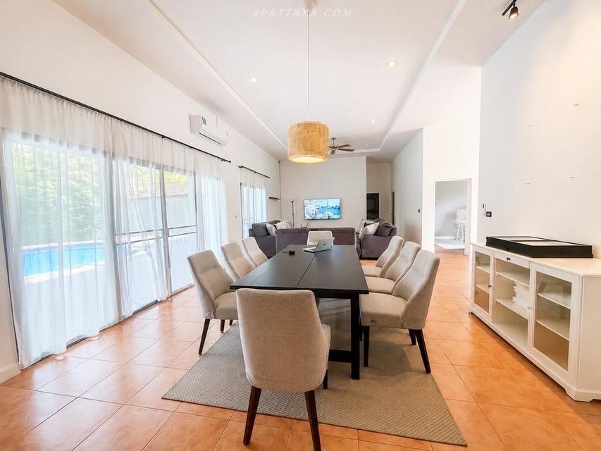 For Rent — Executive Pool Villa at Laurel Park, East PattayaLuxury private pool villa in Laurel Park, East Pattaya. Spacious, private รูปที่ 3