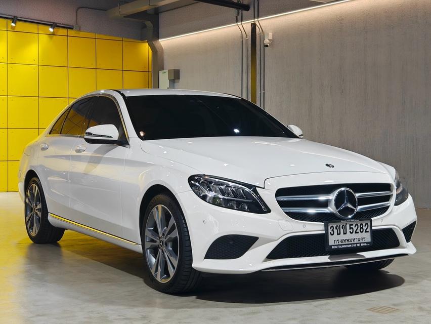 รหัสรถ PBG5282 Benz C220d AV ปี21" วิ่ง 5 หมื่นโล วารันตีซื้อเพิ่มหมดปี 29"