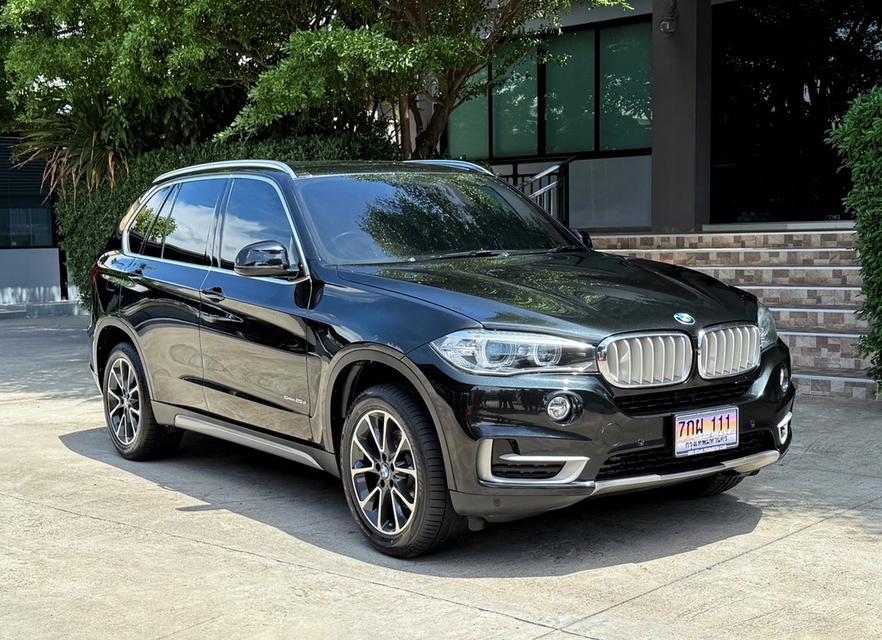 2017 BMW X5 ดีเซล B47 รถสภาพสวยสมบูรณ์ พร้อมใช้งาน รถวิ่งน้อย เข้าศูนย์ทุกระยะ ไม่เคยมีอุบัติเหตุครับ