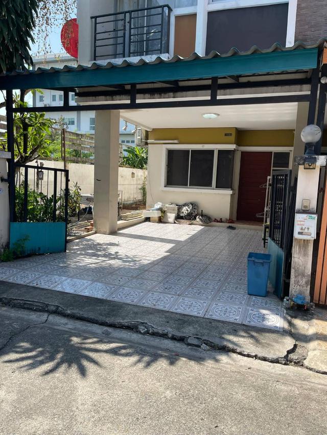 ขายบ้านหลังริม..ราคาดี!!